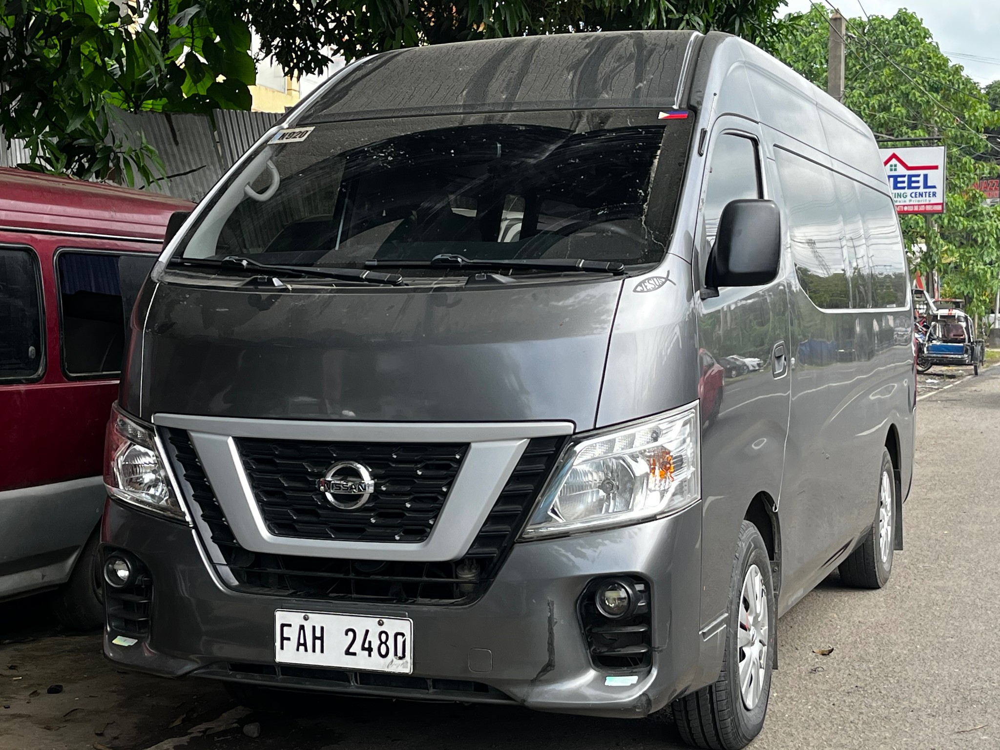 Nissan NV350 High Roof Cargo Van, 2018