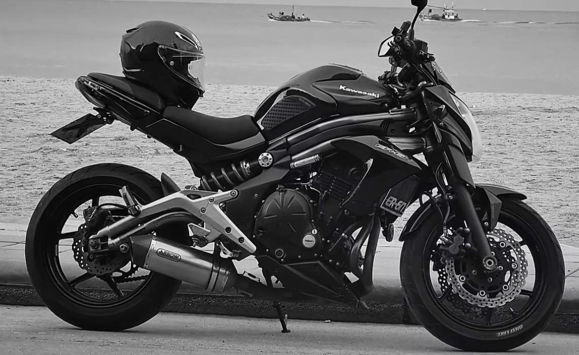 Kawasaki ER-6n, 2016