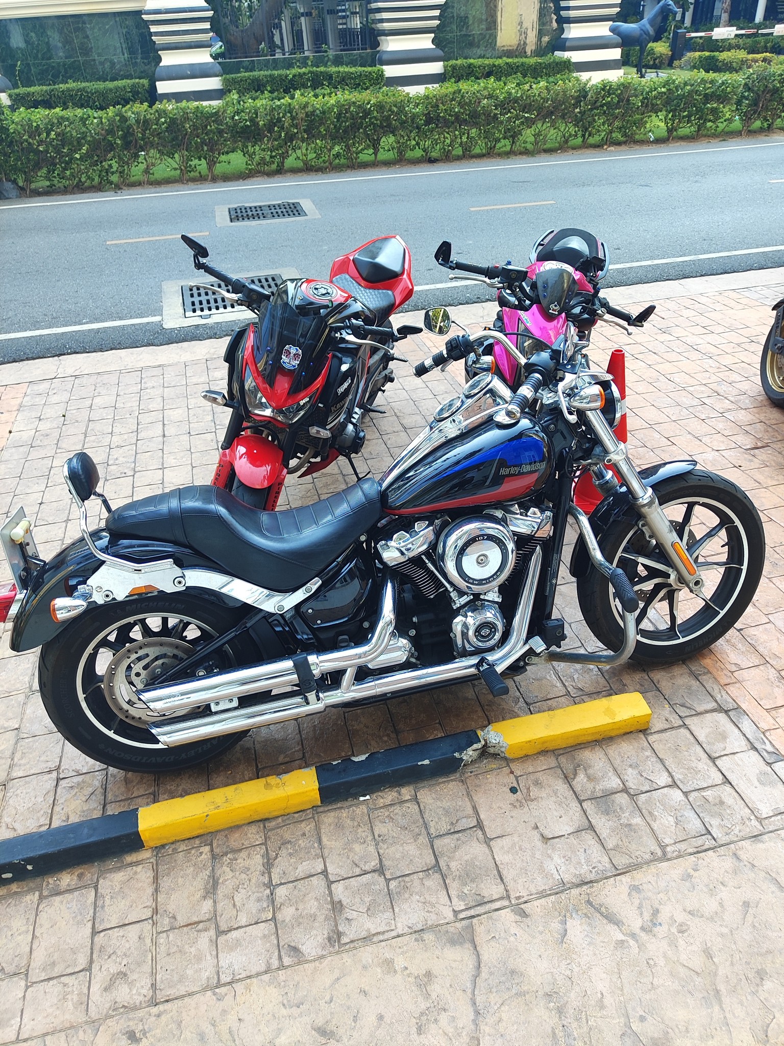 Harley-Davidson Dyna, 2015