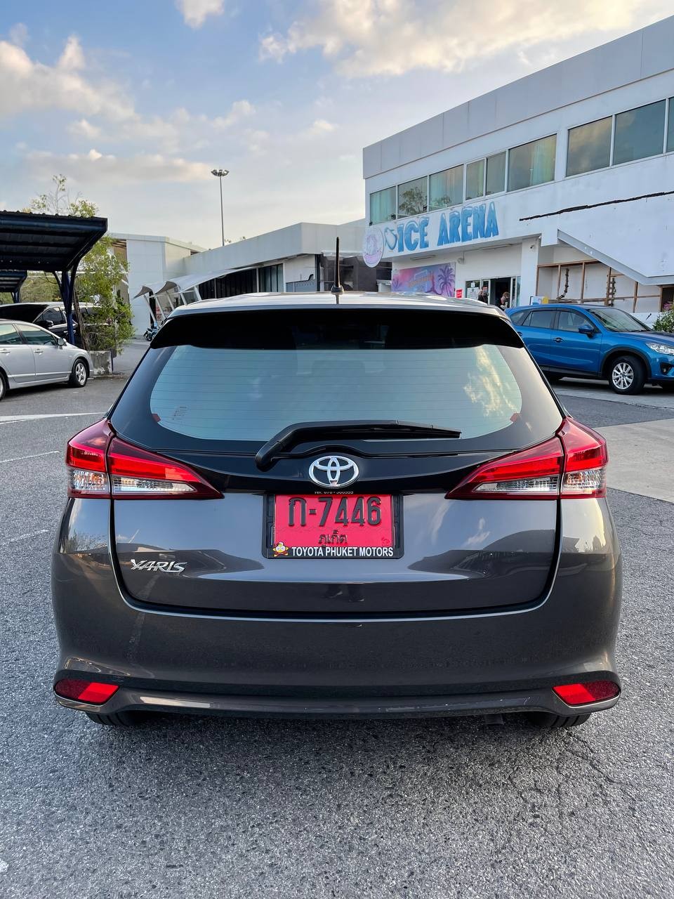 Toyota Yaris 2023/24 — photo 2