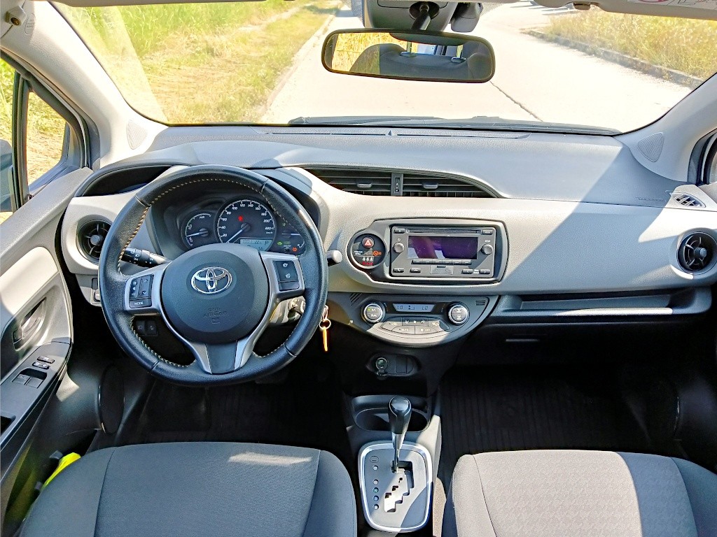 Toyota Yaris, 2017 — photo 5