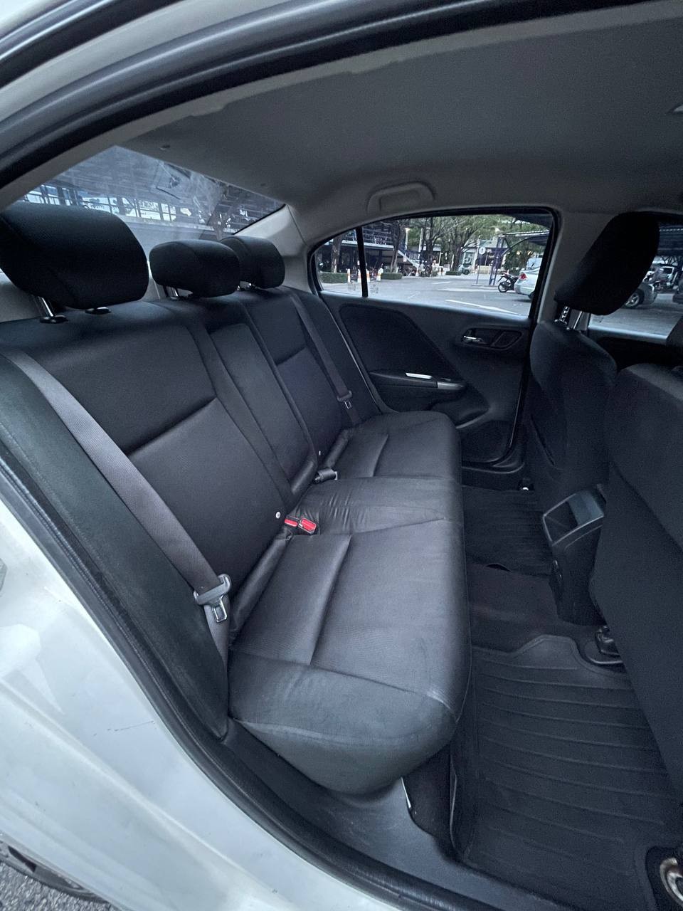Honda City 2018 — photo 5