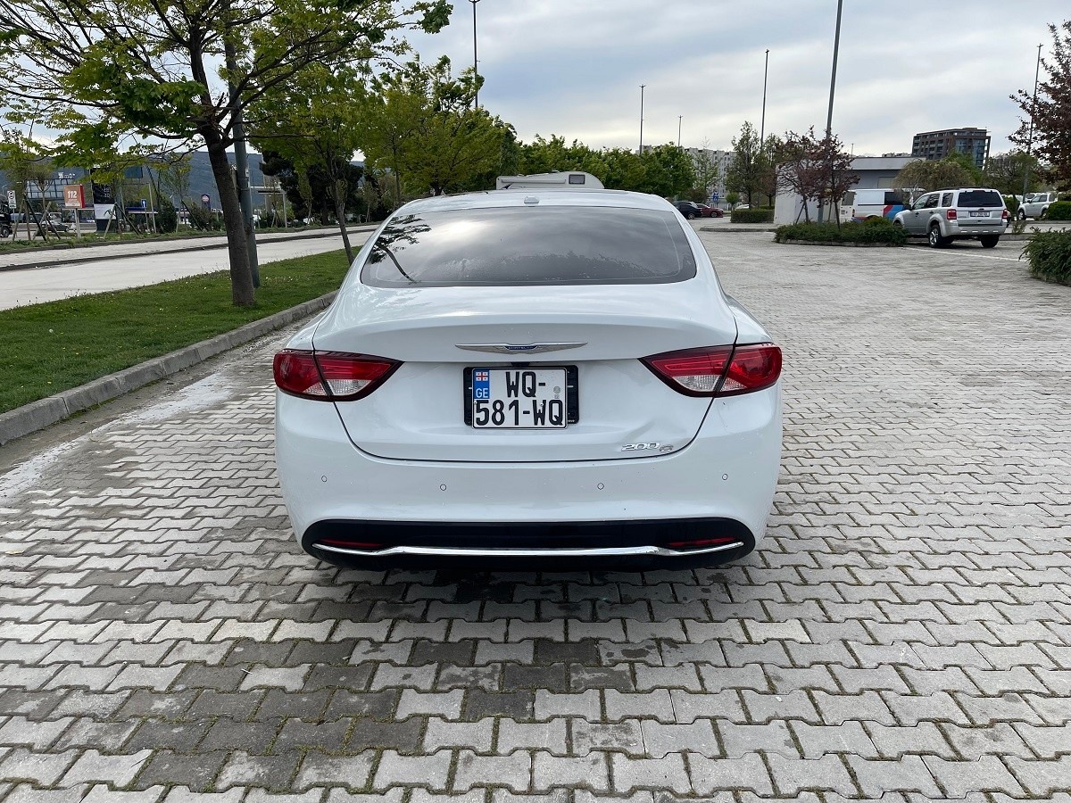 Chrysler 200, 2017 9