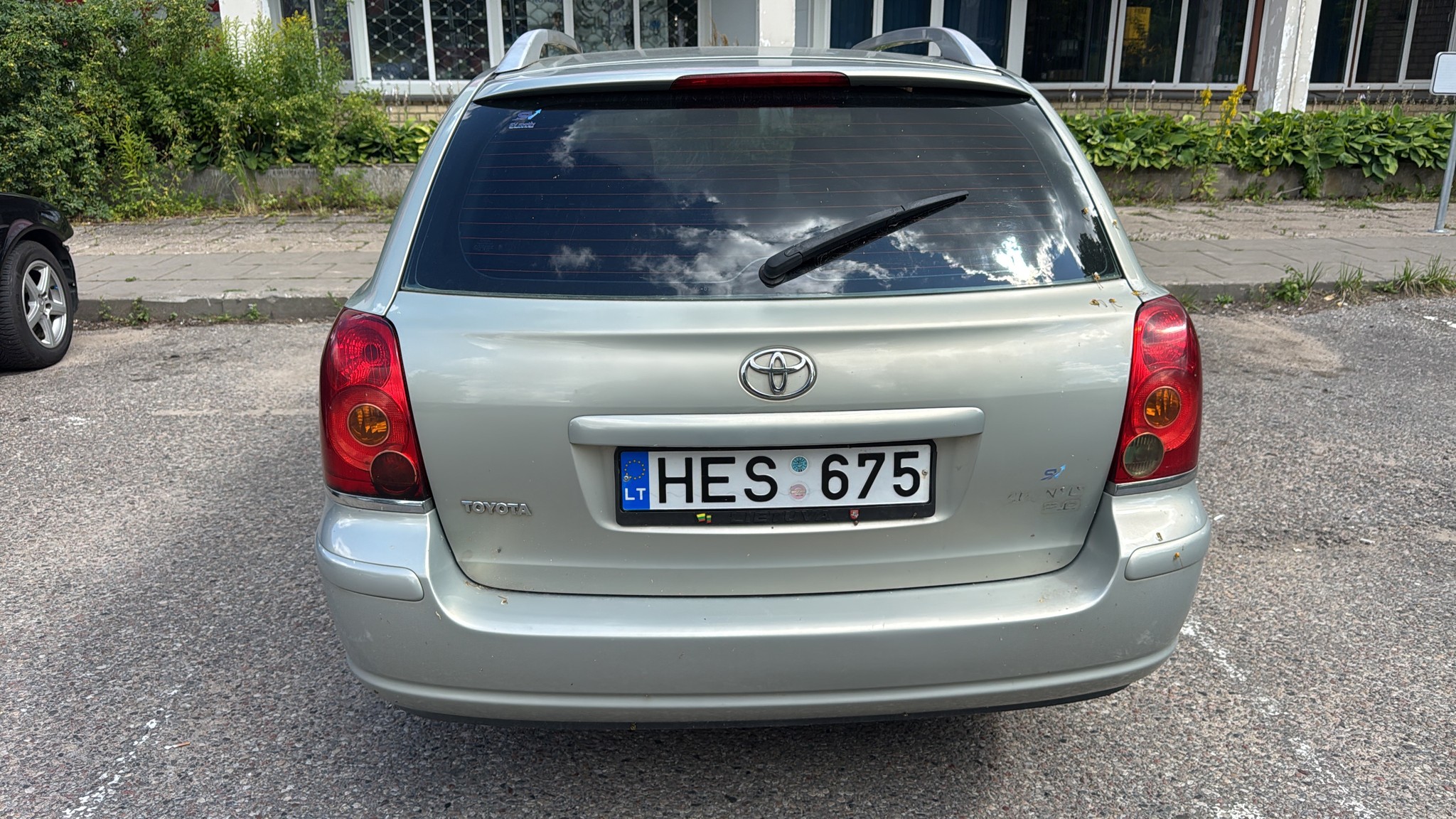 Toyota-Avensis 6