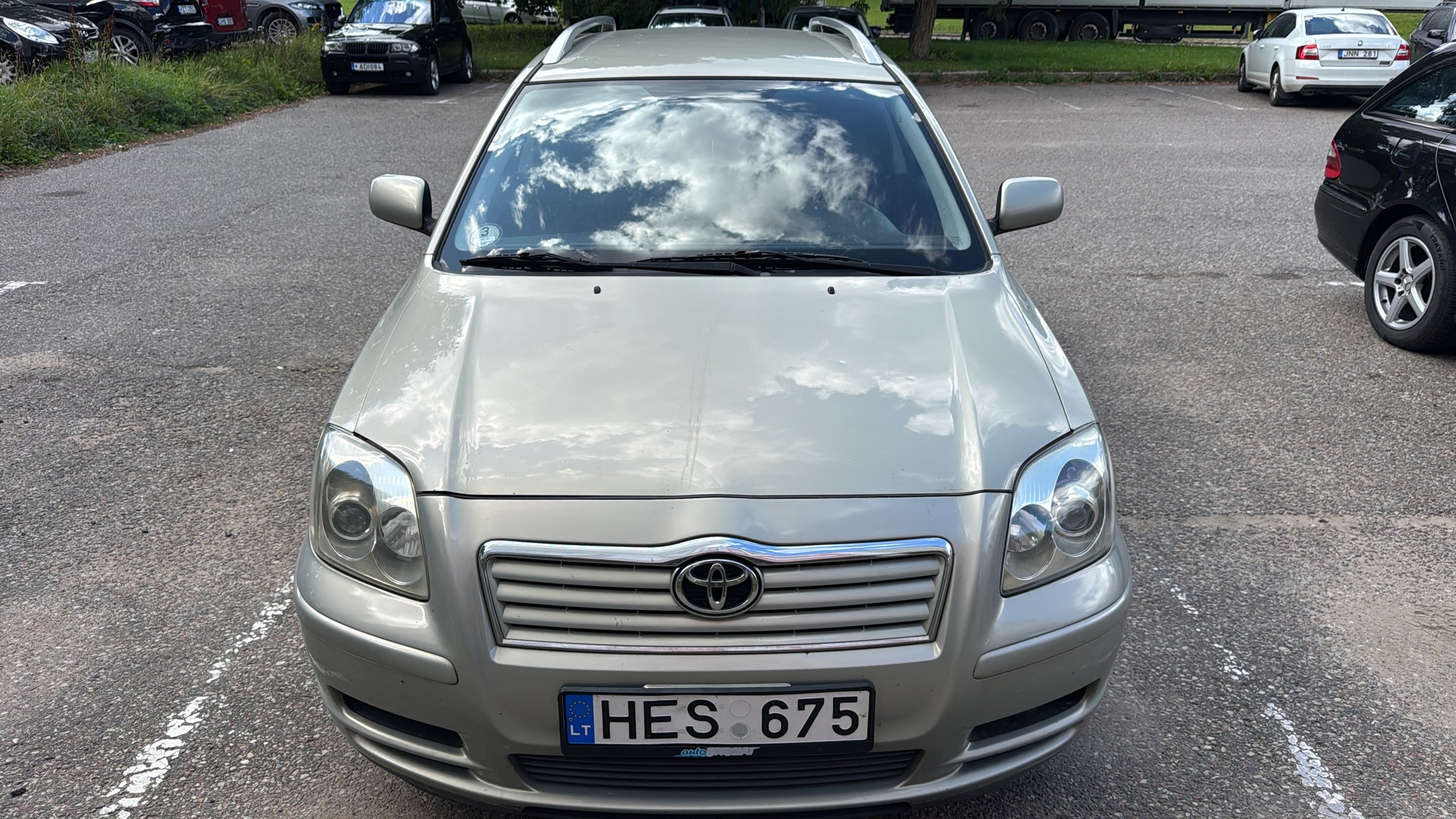 Toyota-Avensis — photo 3